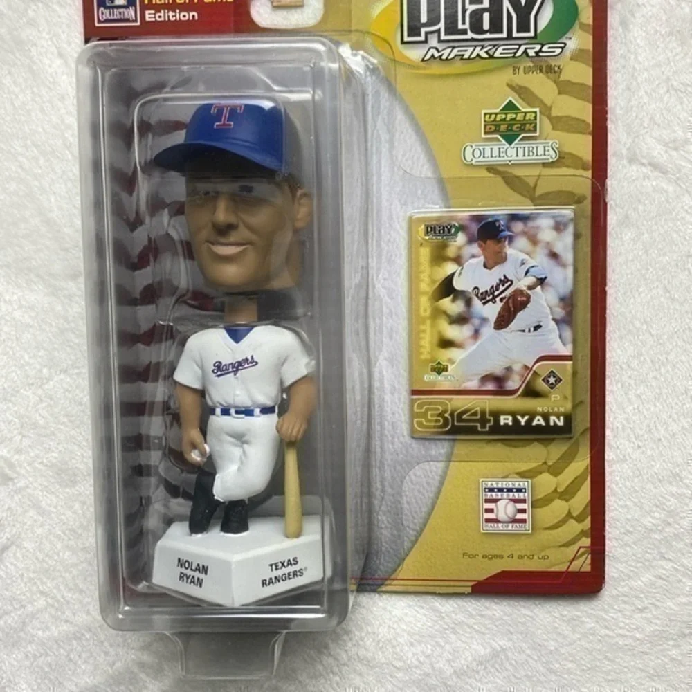 Nolan Ryan Play Makers Upper Deck Collectibles 2002 6 1/2”